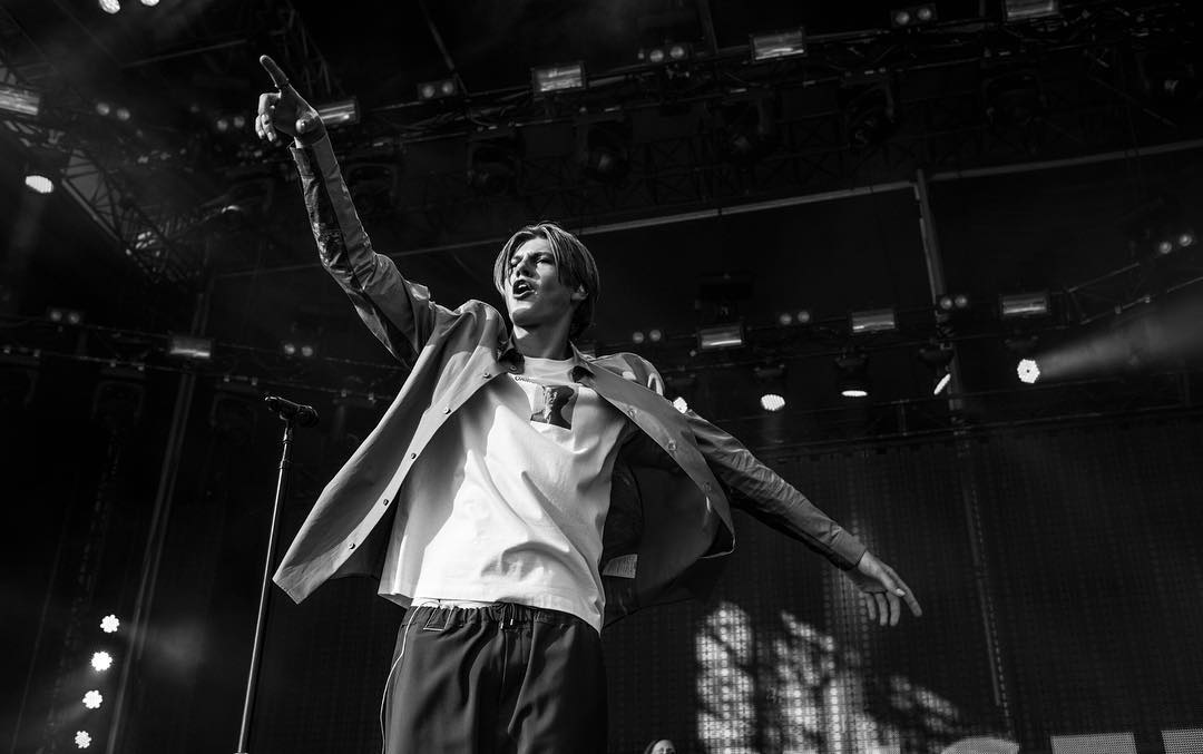 50+ Ruel Painkiller Background